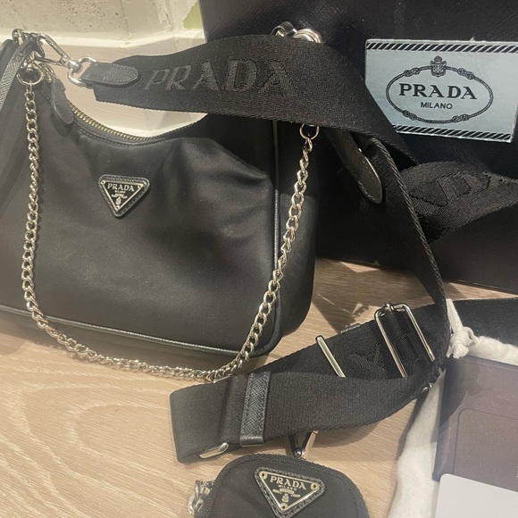 Black padded Re Edition 2005 crossbody bag - Picture 4 of 5